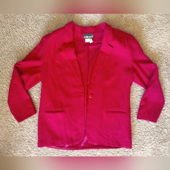 Sag Harbor Jackets & Blazers - Sag Harbor Vintage Blazer with Notched Lapels and Tailored Fit